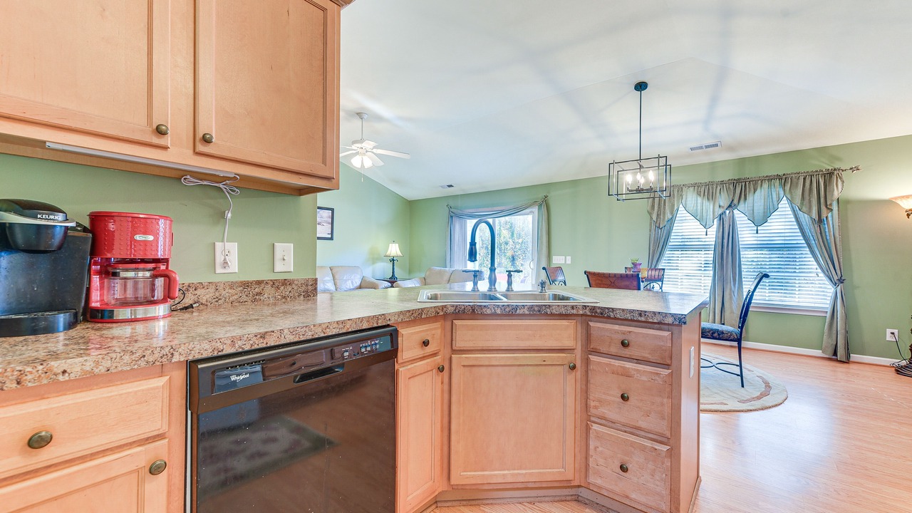Photo of Kitchen in Longs