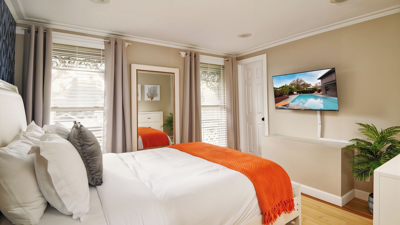 Photo of Bedroom in Bay Crest Park