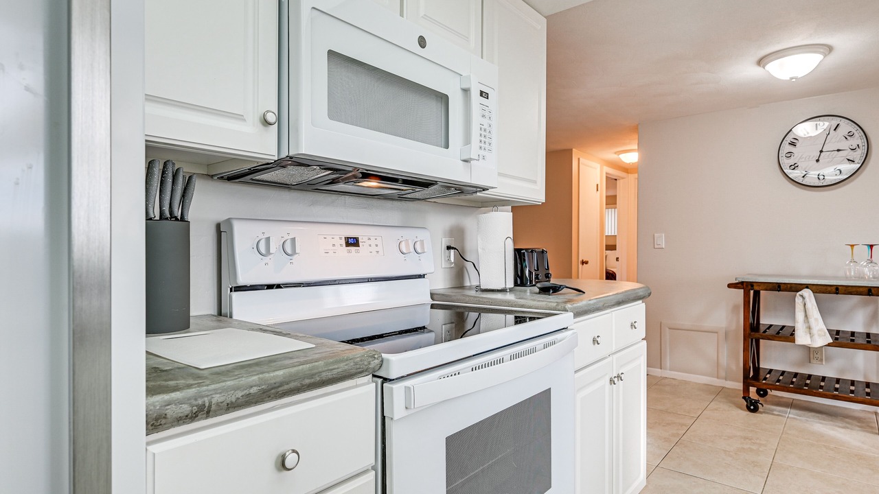 Photo of Kitchen in Gulf Highlands