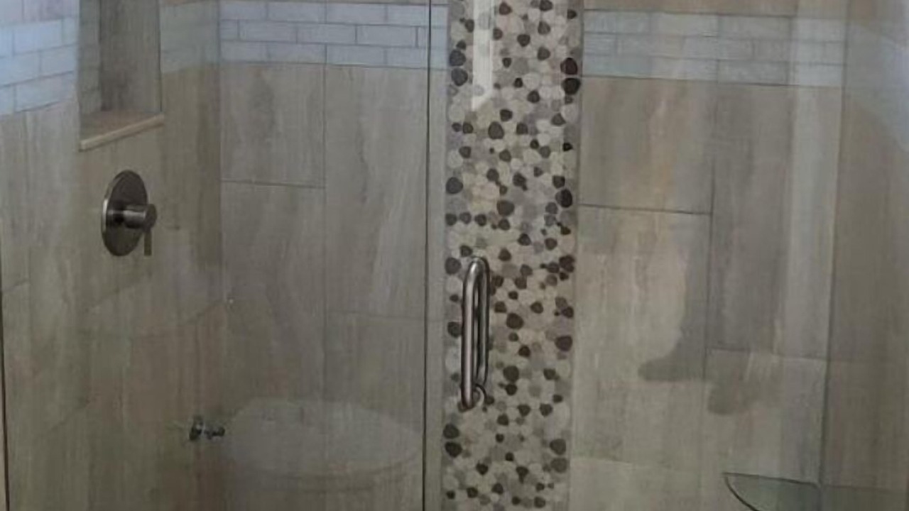 Photo of Bathroom in Biggar