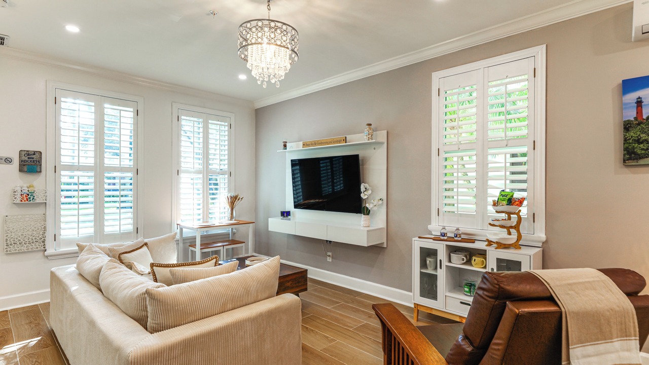 Photo of Livingroom in Abacoa