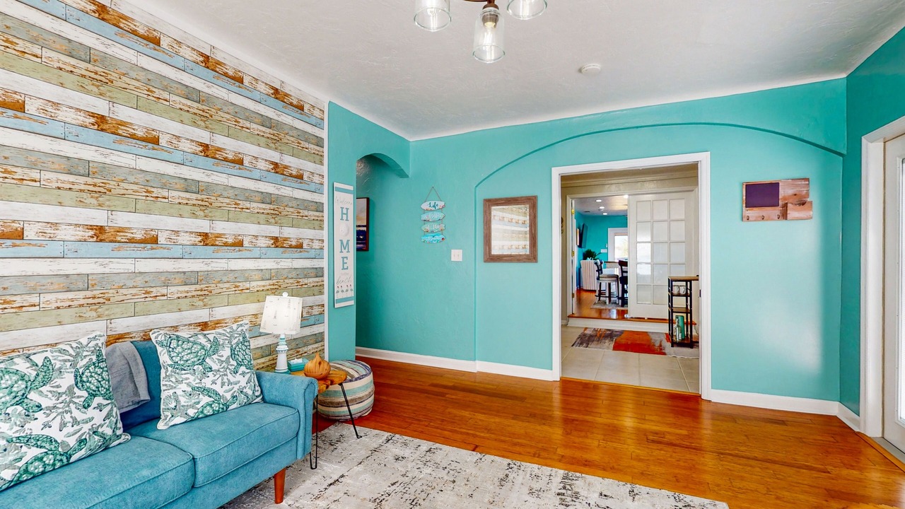 Photo of Livingroom in East Daytona