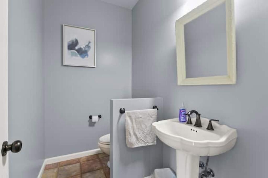 Photo of Bathroom in Smyrna