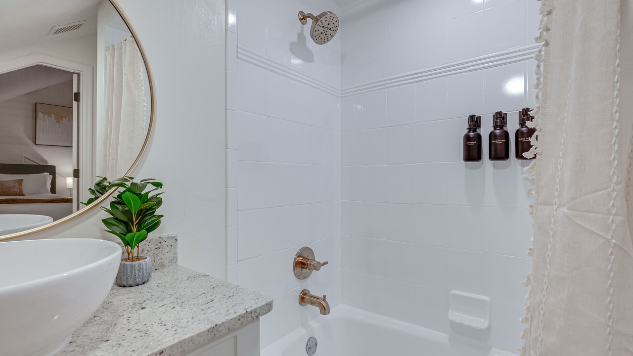 Photo of Bathroom in Valrico