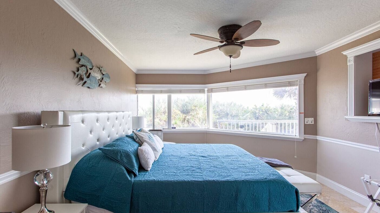 Photo of Bedroom in Crescent Beach