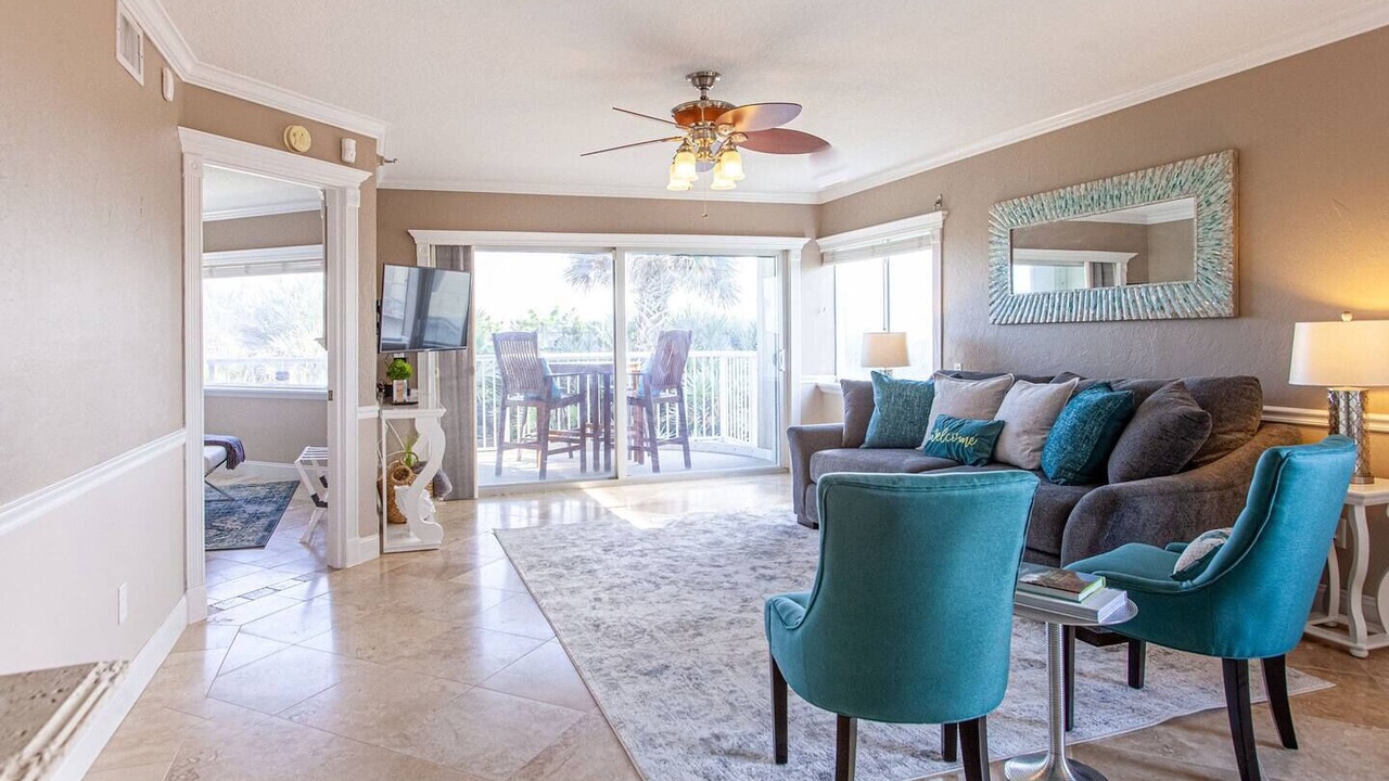 Photo of Livingroom in Crescent Beach