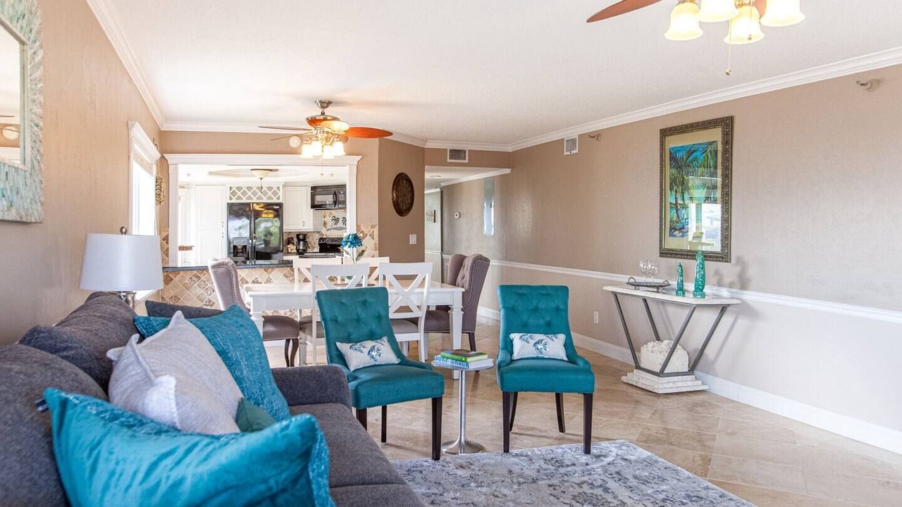 Photo of Livingroom in Crescent Beach