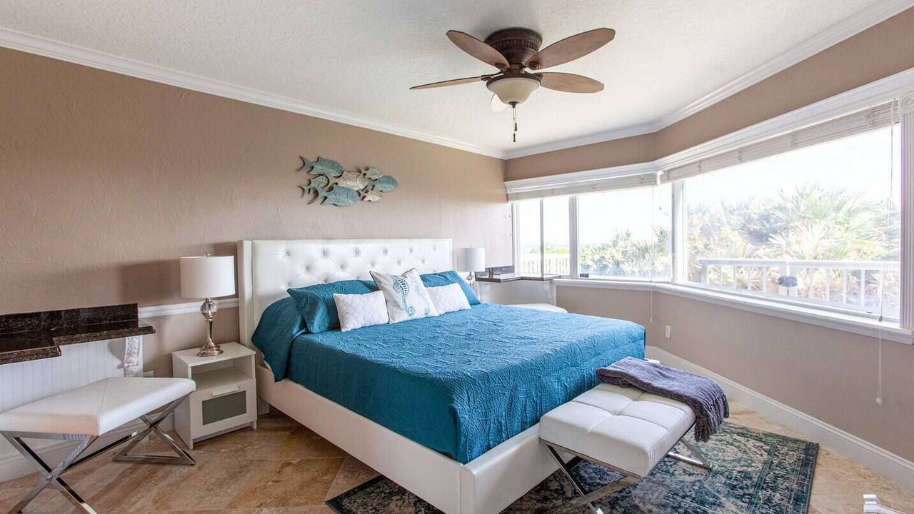 Photo of Bedroom in Crescent Beach