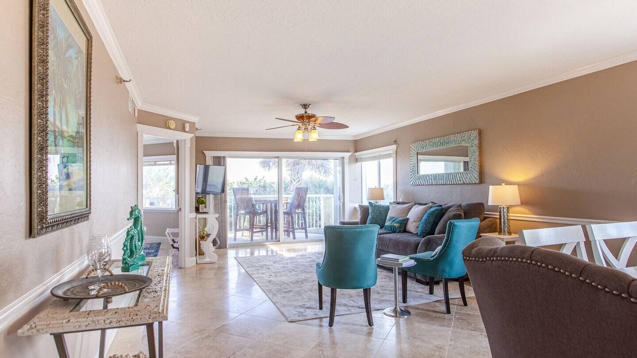 Photo of Livingroom in Crescent Beach