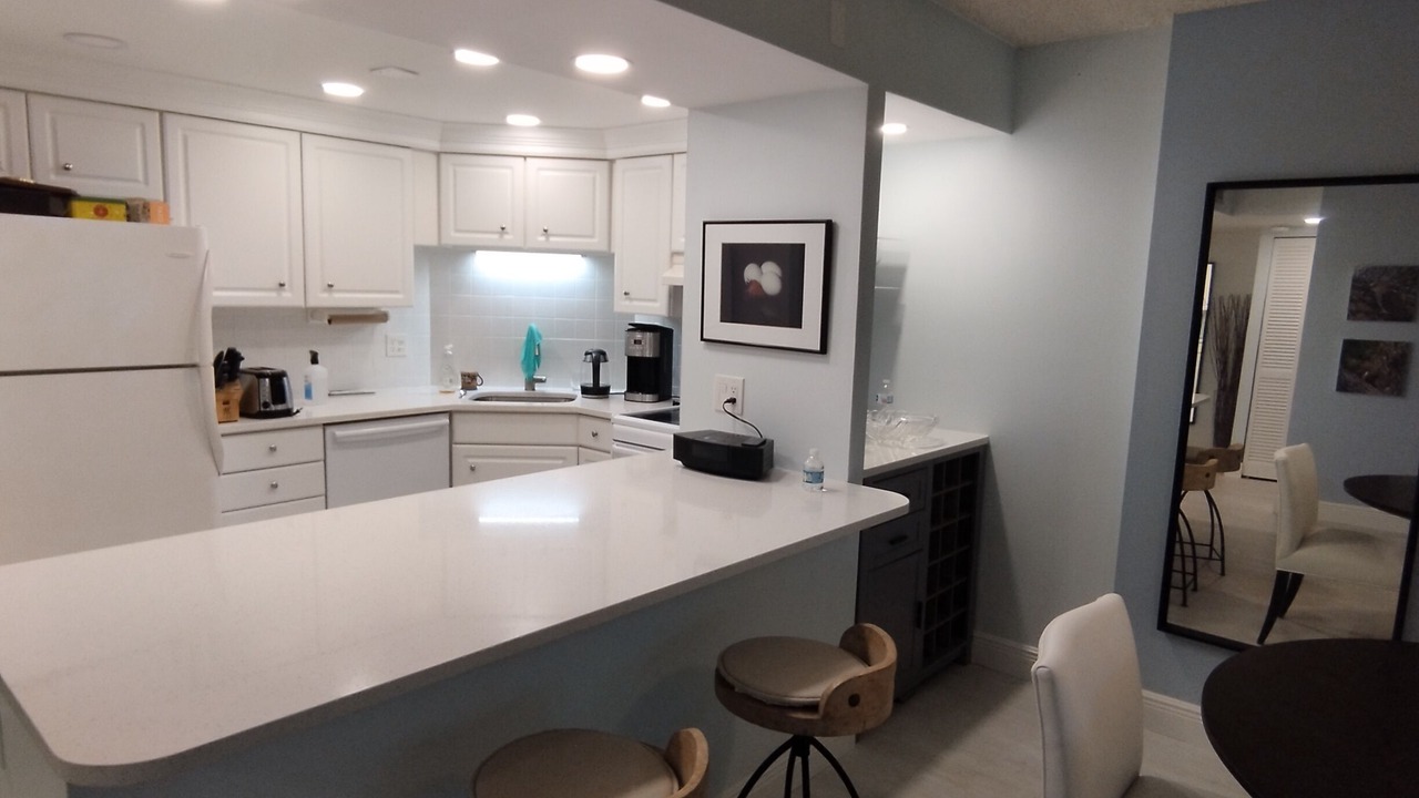 Photo of Kitchen in Vanderbilt Beach