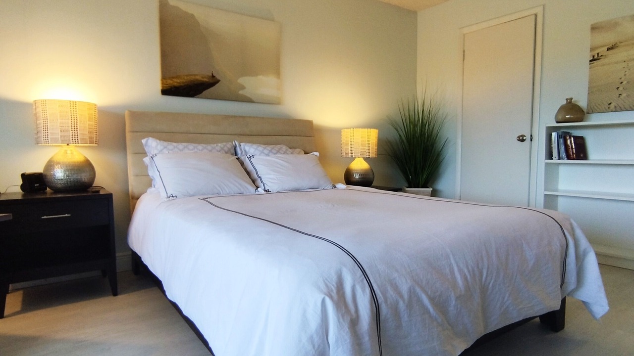 Photo of Bedroom in Vanderbilt Beach