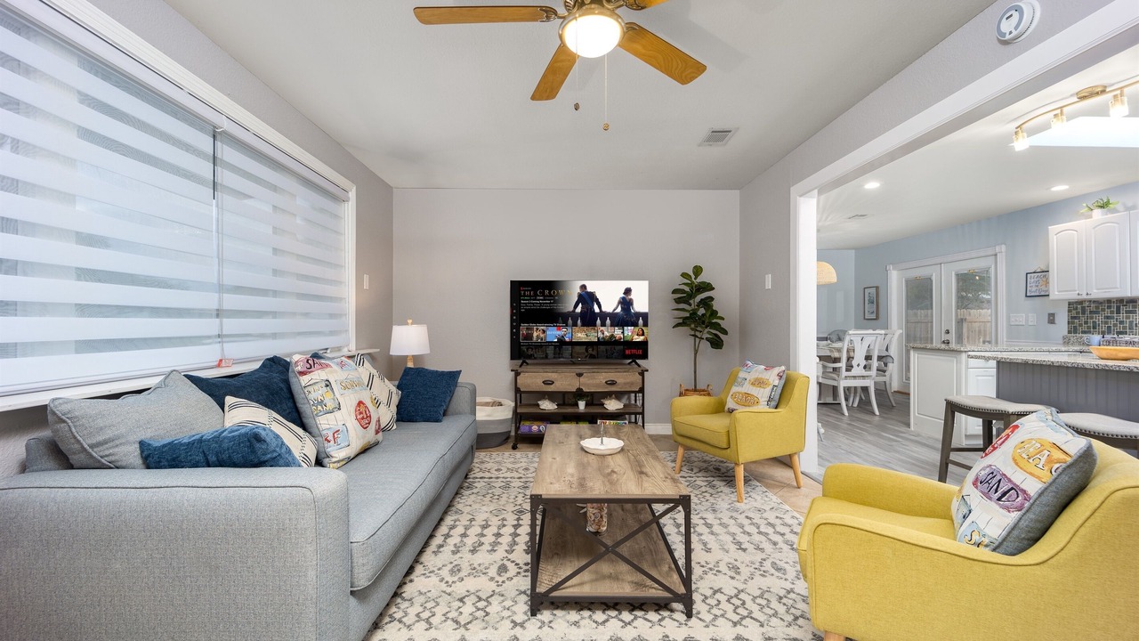 Photo of Livingroom in North River Shores