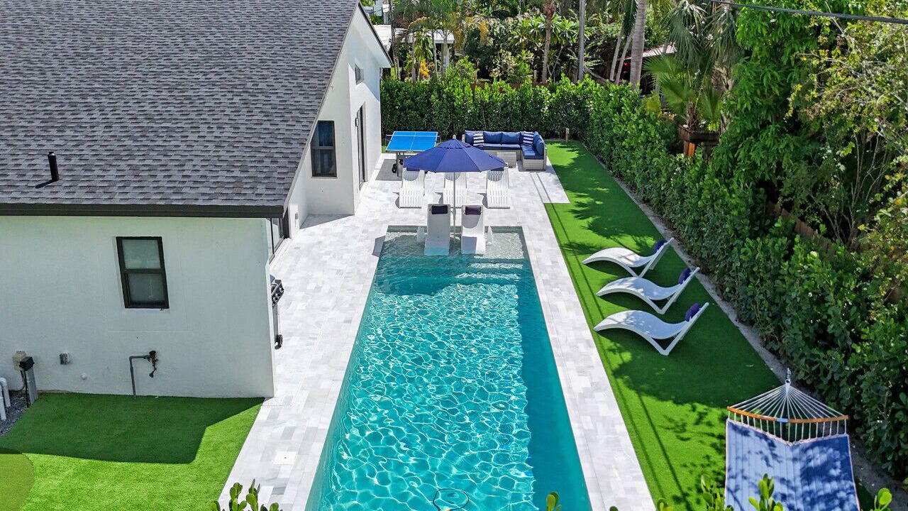 Photo of Outdoor in Tropic Palms
