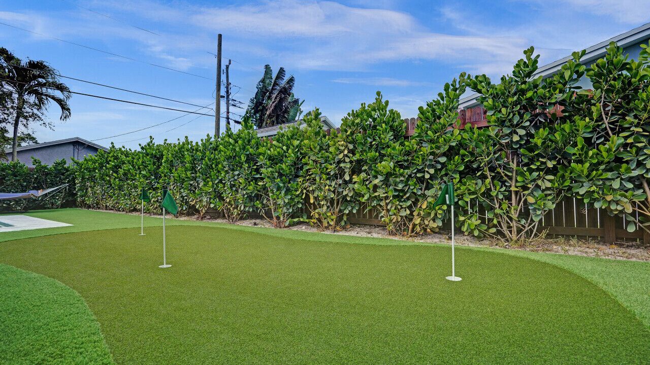 Photo of Outdoor in Tropic Palms