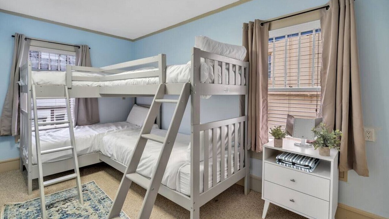 Photo of Bedroom in Downtown St. Petersburg