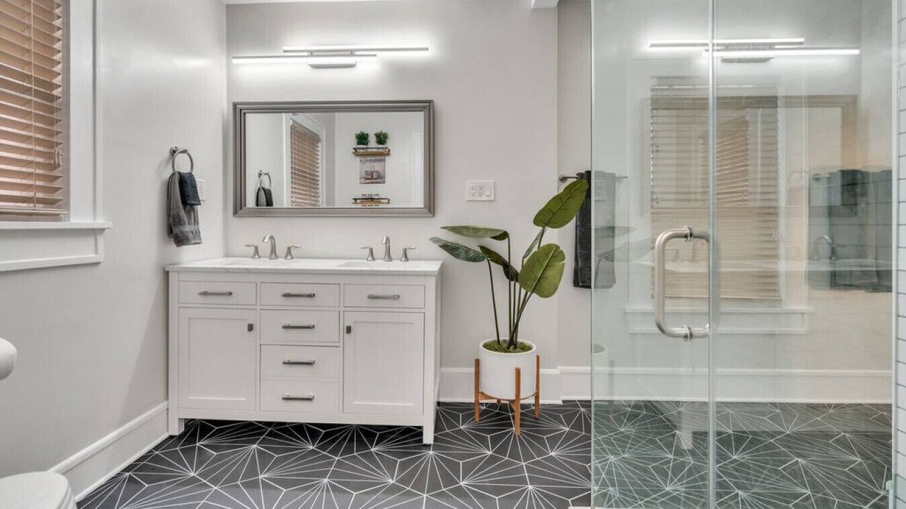 Photo of Bathroom in Downtown St. Petersburg