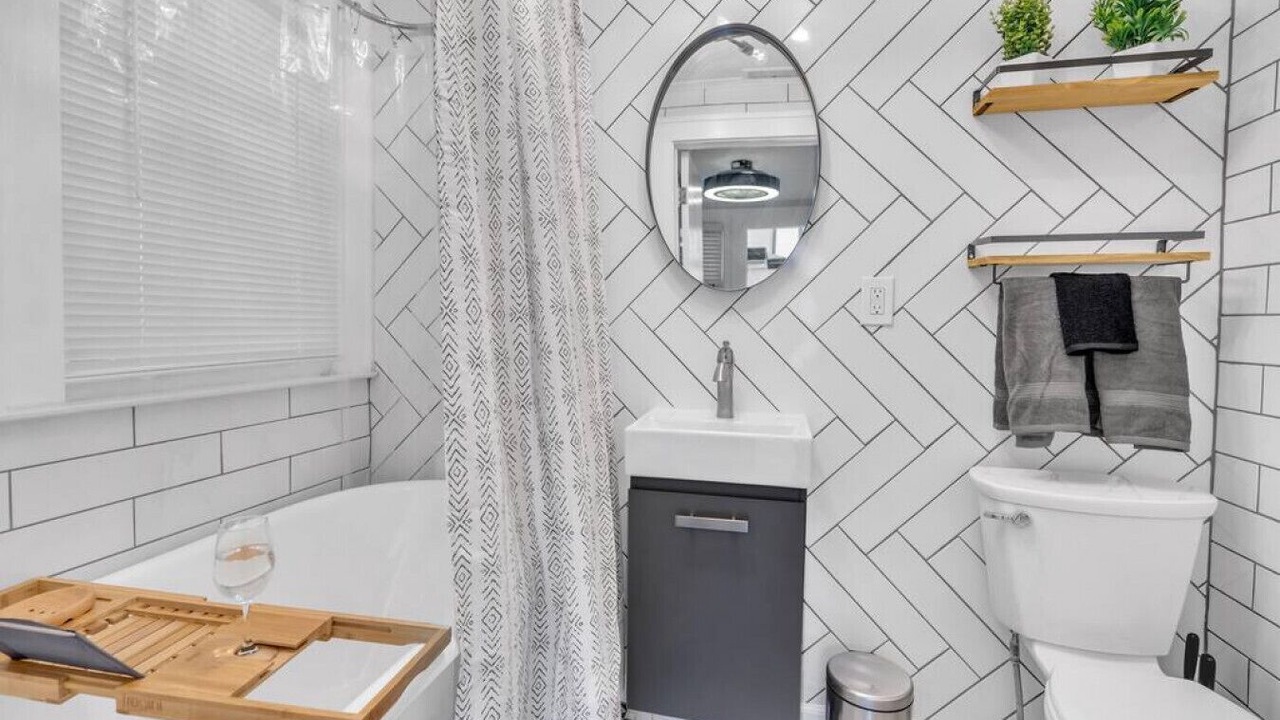 Photo of Bathroom in Downtown St. Petersburg