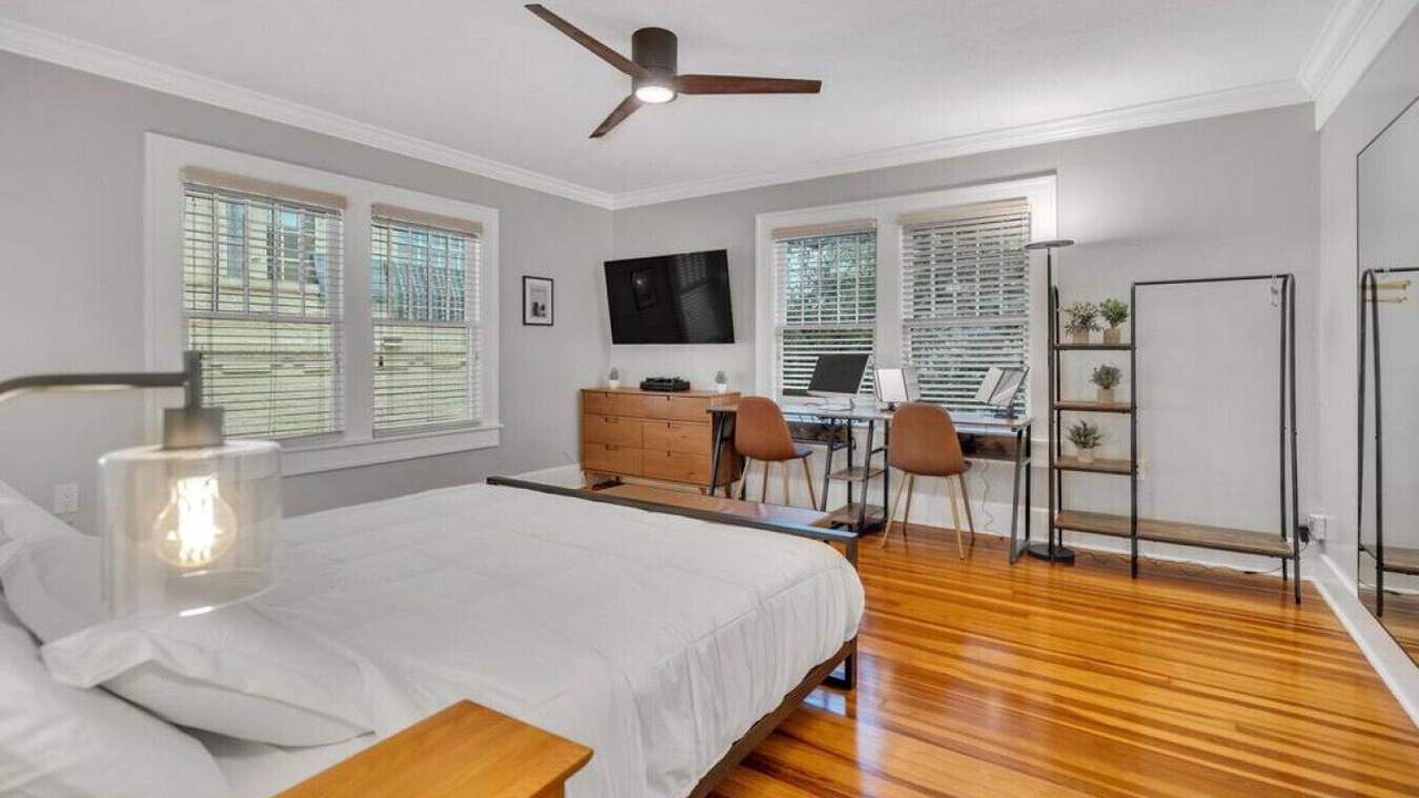 Photo of Bedroom in Downtown St. Petersburg