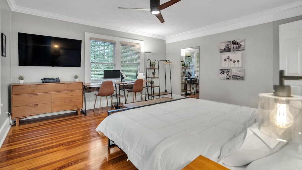 Photo of Bedroom in Downtown St. Petersburg