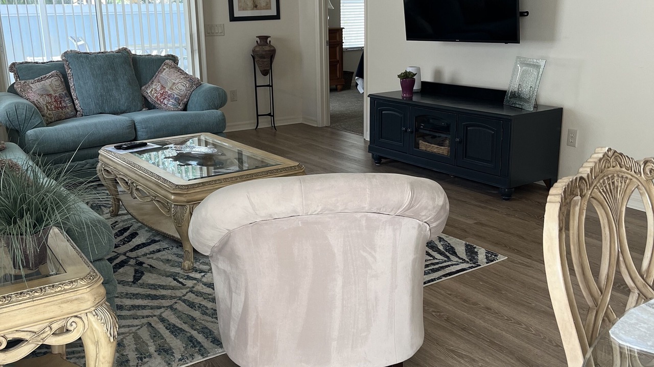 Photo of Livingroom in Lake Sumter Landing