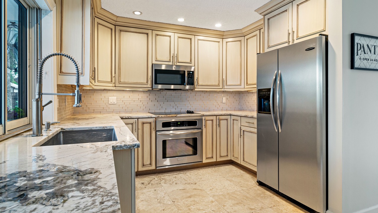 Photo of Kitchen in Hunt Club