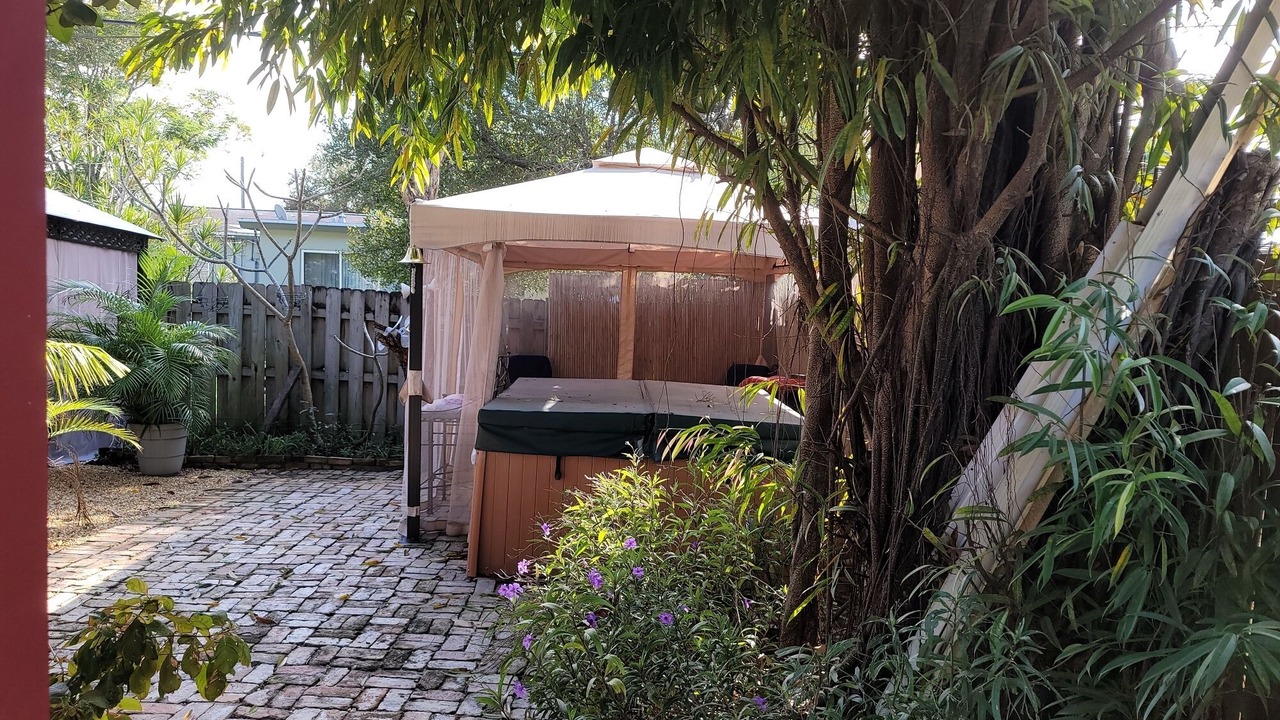 Photo of Patio Balcony in Edgewood