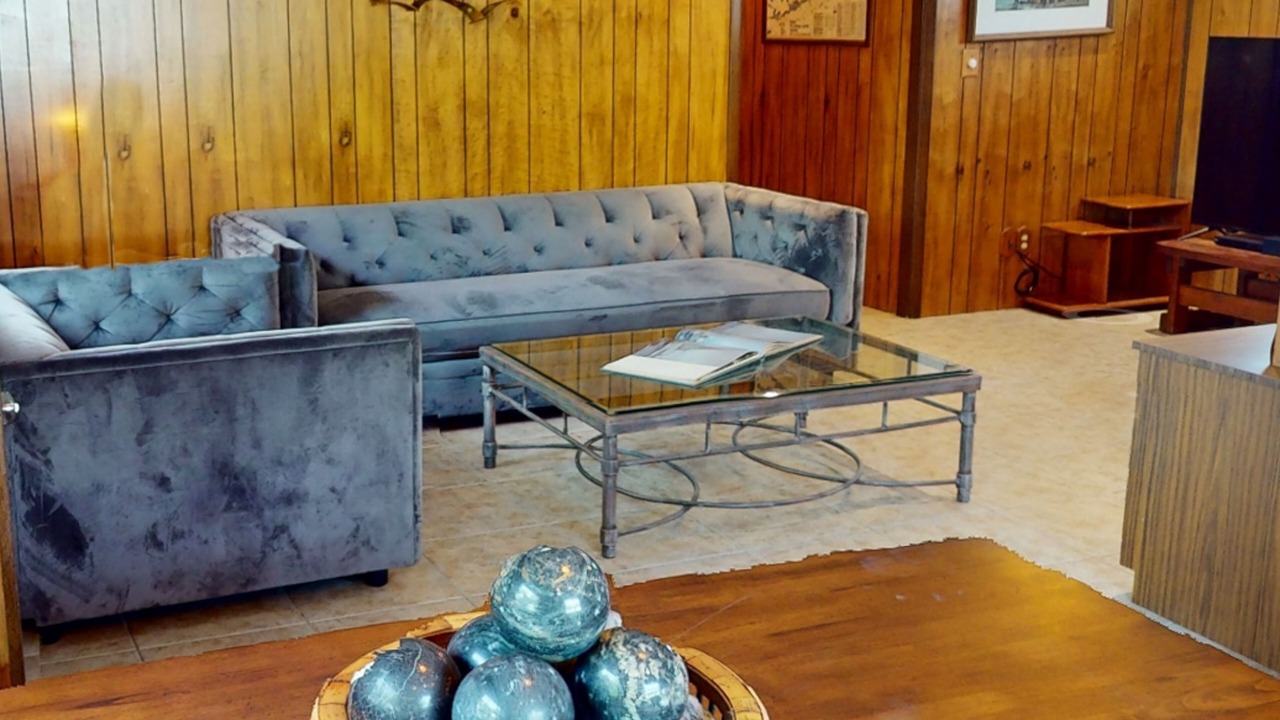 Photo of Livingroom in Indian Waterways