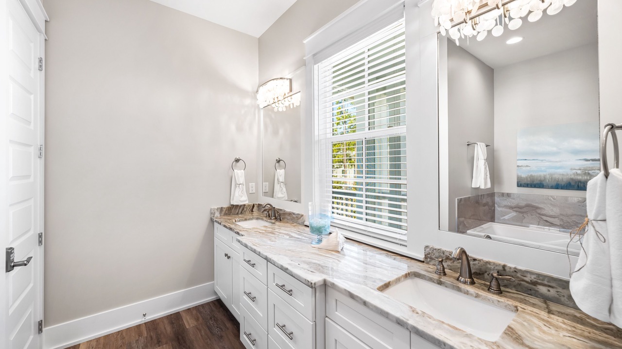 Photo of Bathroom in Lakeside at Blue Mountain Beach