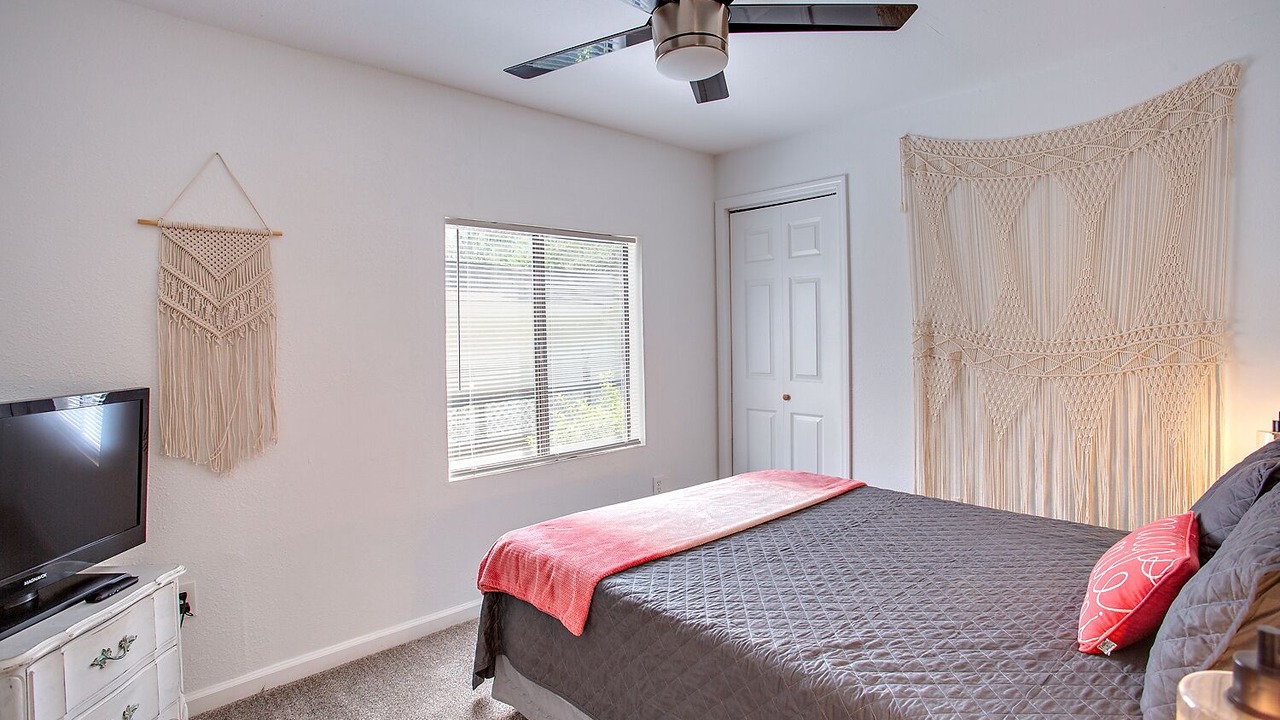 Photo of Bedroom in Telogia