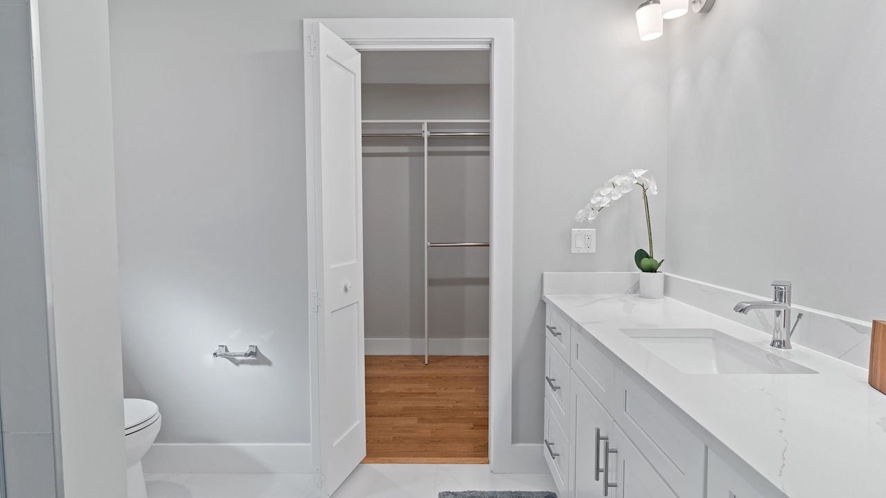 Photo of Bathroom in Parrot Cove