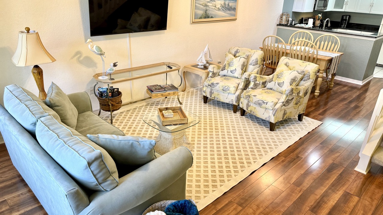 Photo of Bedroom in Pelican Bay