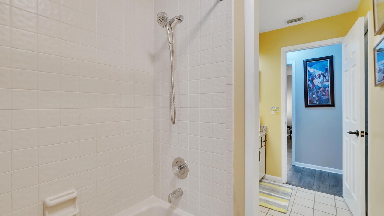 Photo of Bathroom in Temple Crest