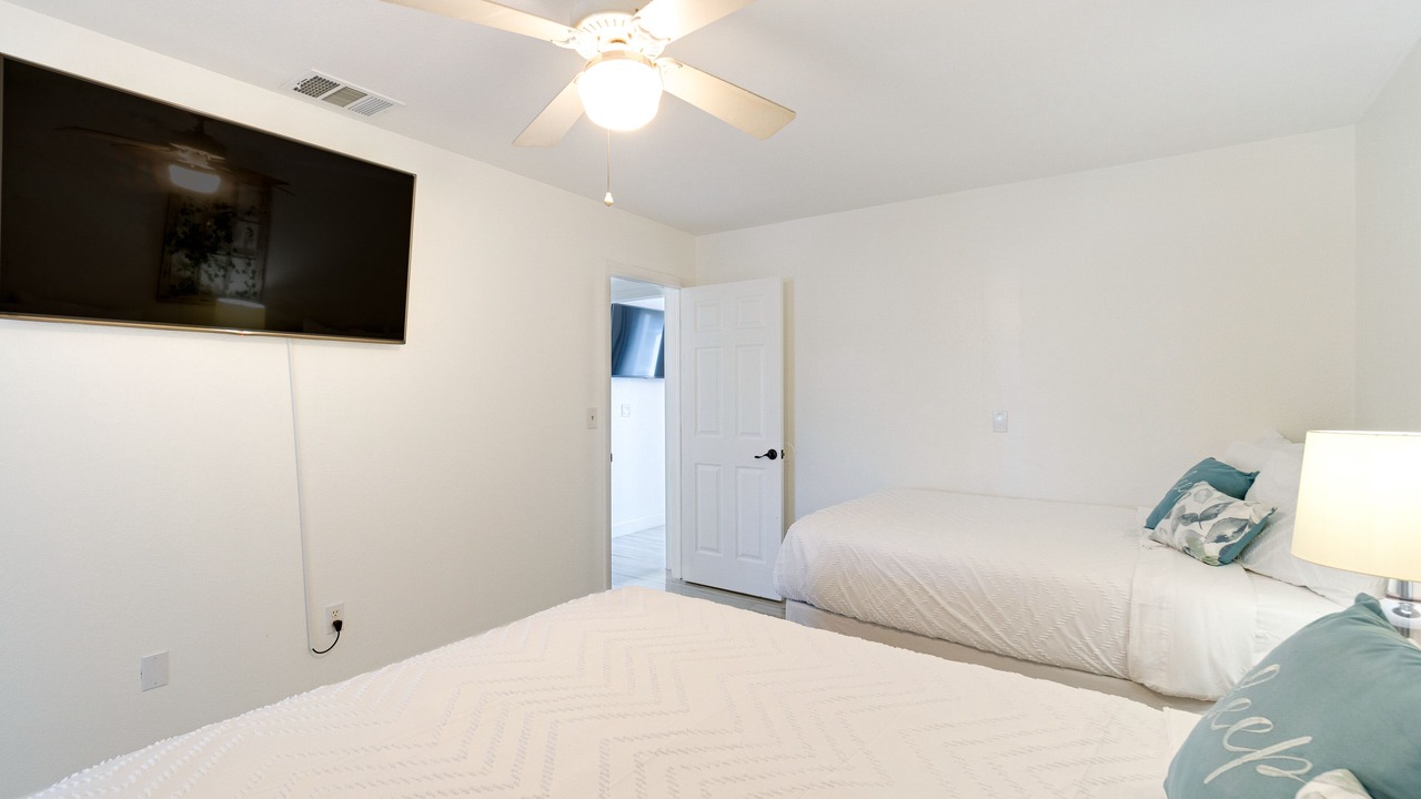 Photo of Bedroom in Gulf Cove