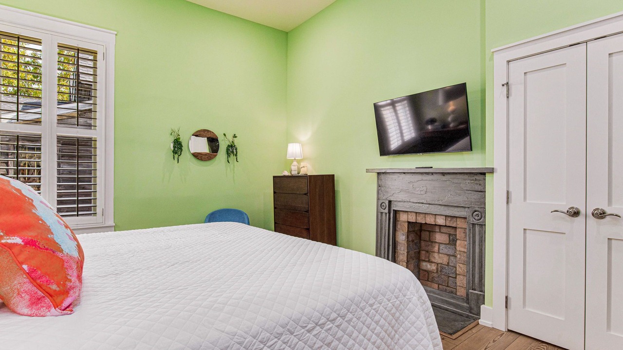 Photo of Bedroom in Old East Hill
