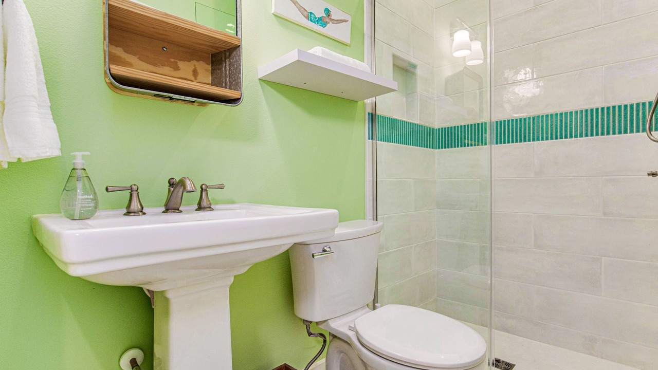 Photo of Bathroom in Old East Hill