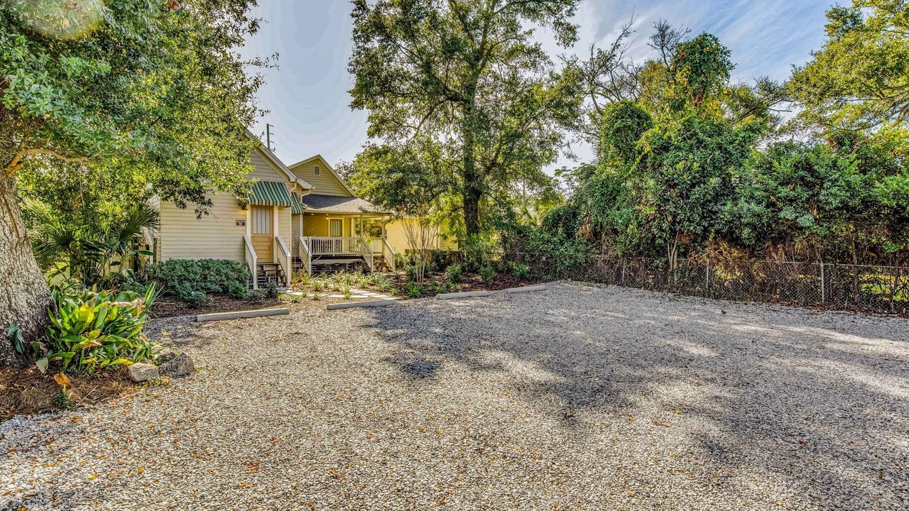 Photo of Outdoor in Old East Hill