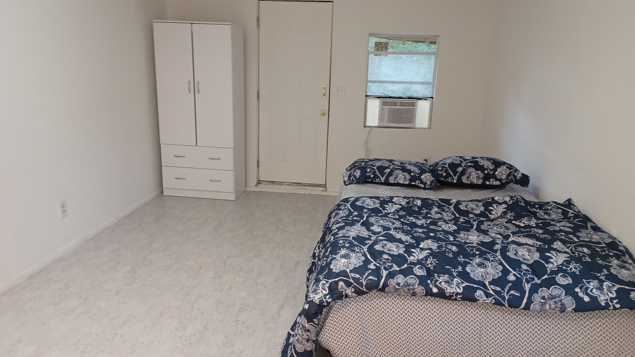 Photo of Bedroom in Lakewood