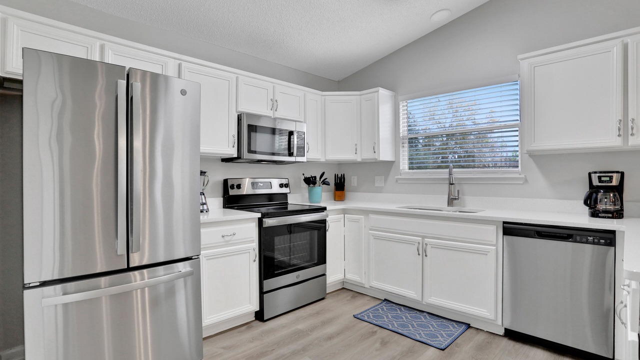 Photo of Kitchen in Doctors Inlet