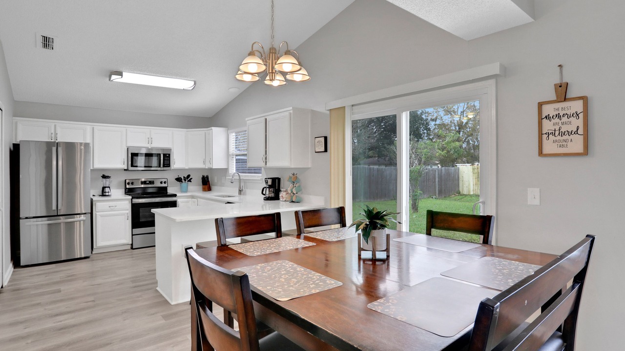Photo of Kitchen in Doctors Inlet