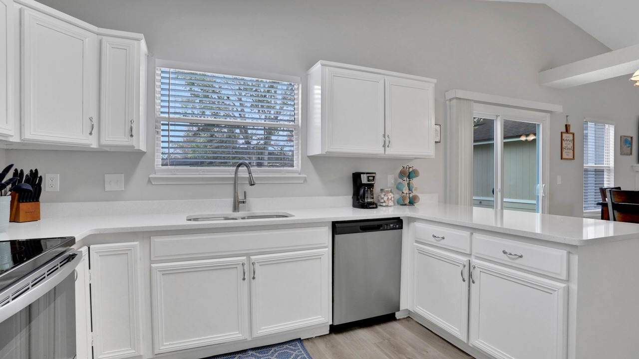 Photo of Kitchen in Doctors Inlet