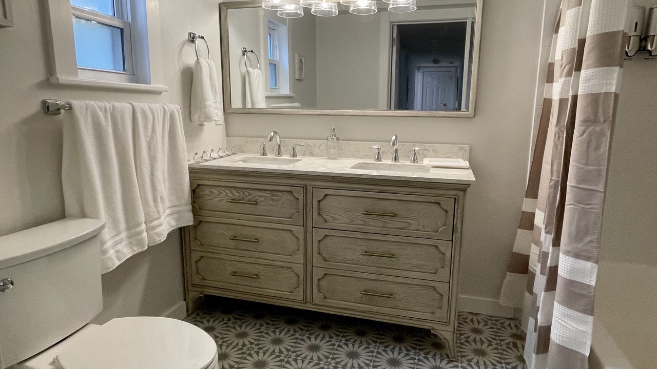 Photo of Bathroom in Historic District
