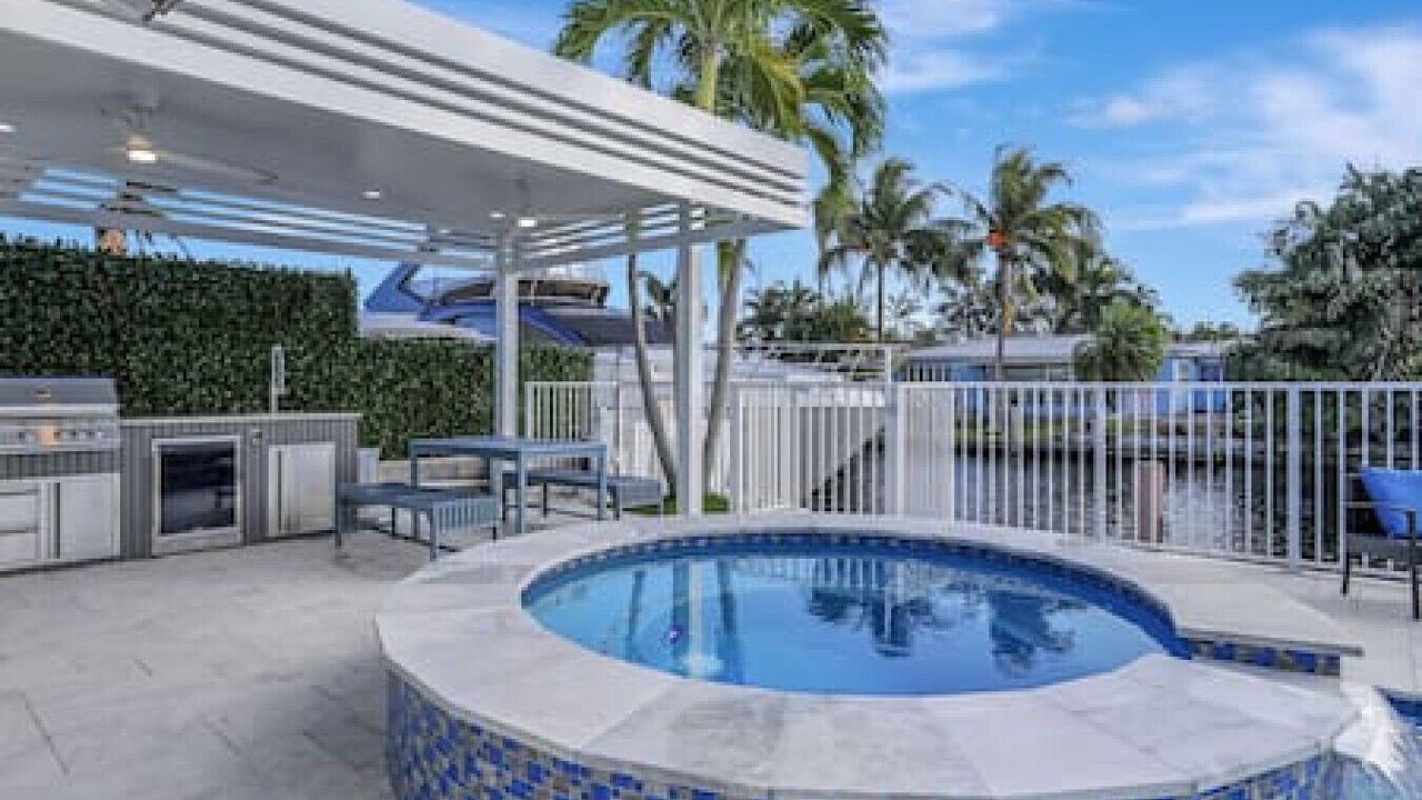 Photo of Outdoor in South New River Isles