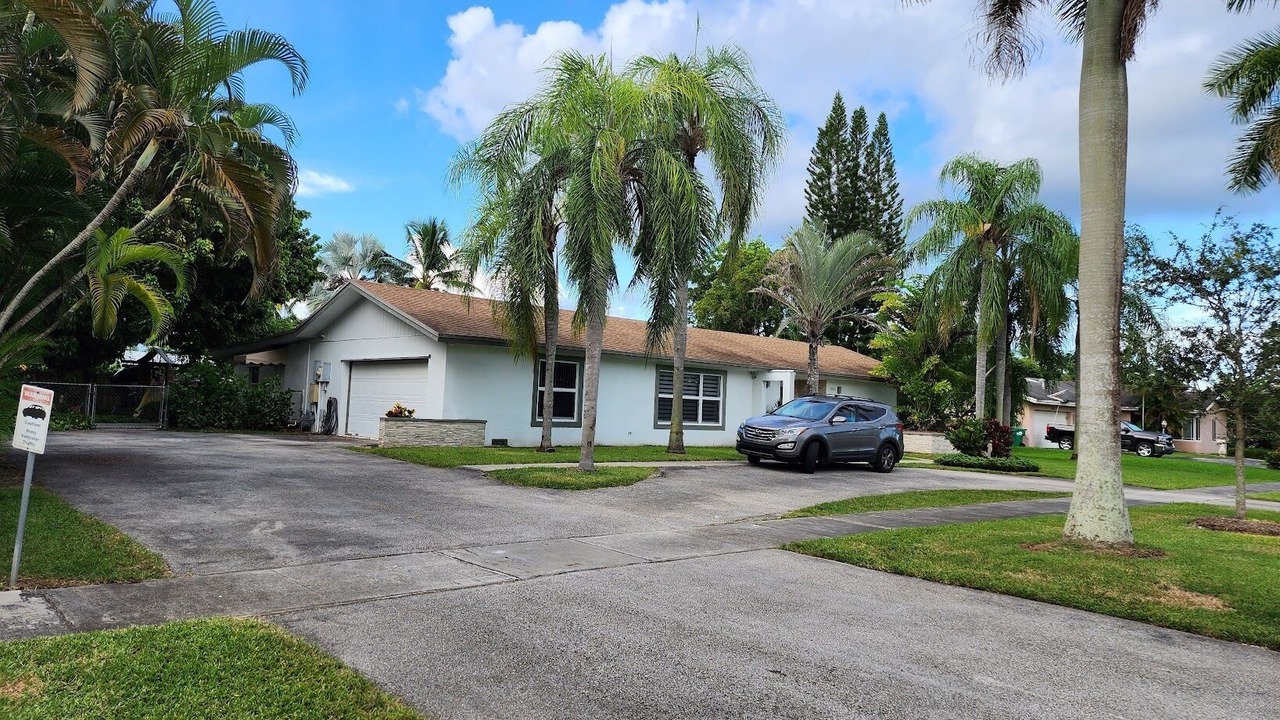 Photo of Outdoor in Ludlam