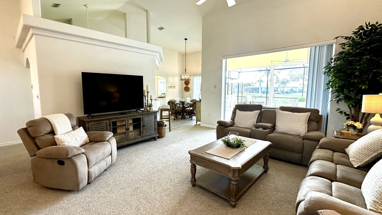 Photo of Livingroom in White Marsh