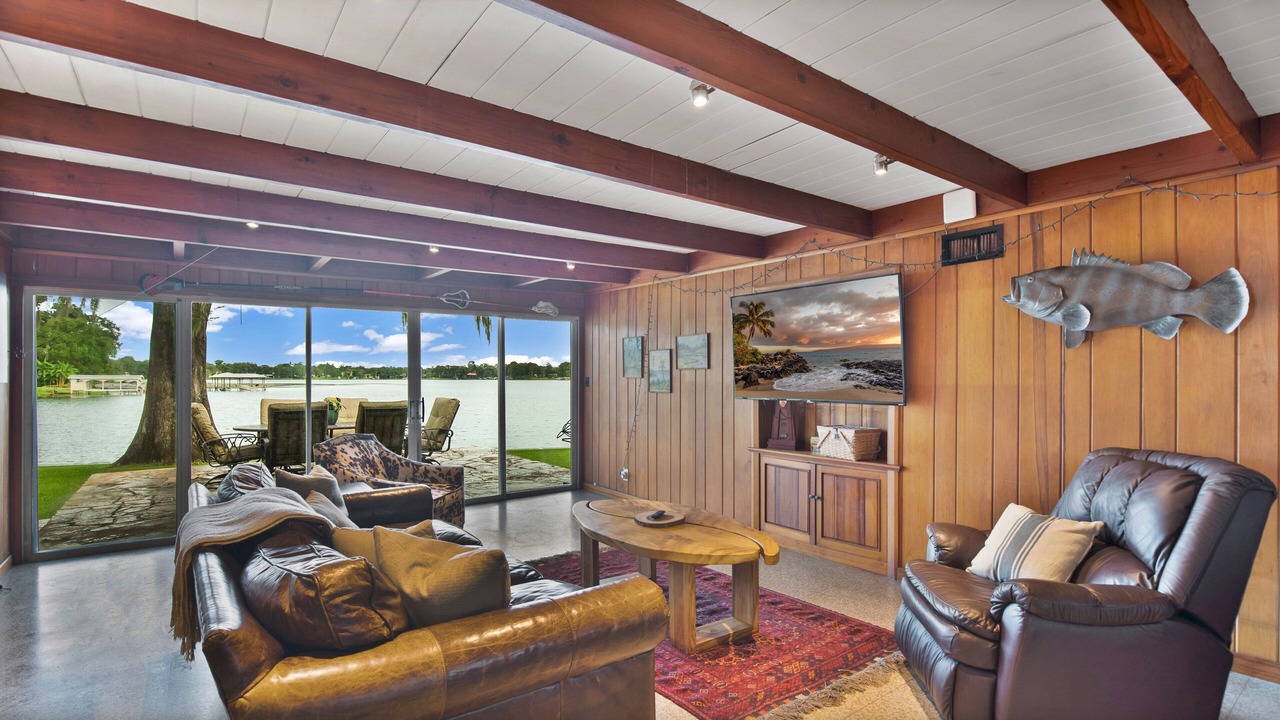 Photo of Livingroom in Rose Isle
