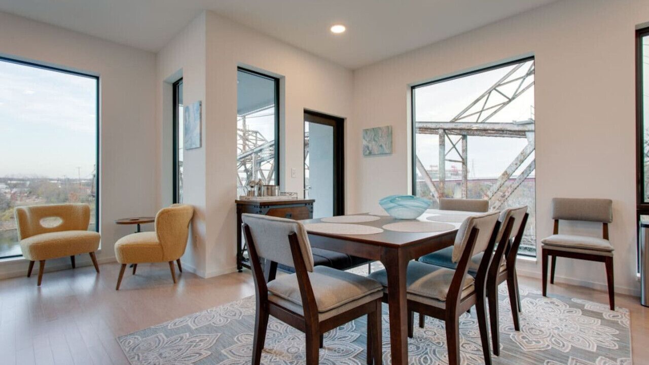 Photo of Bedroom in North Capitol