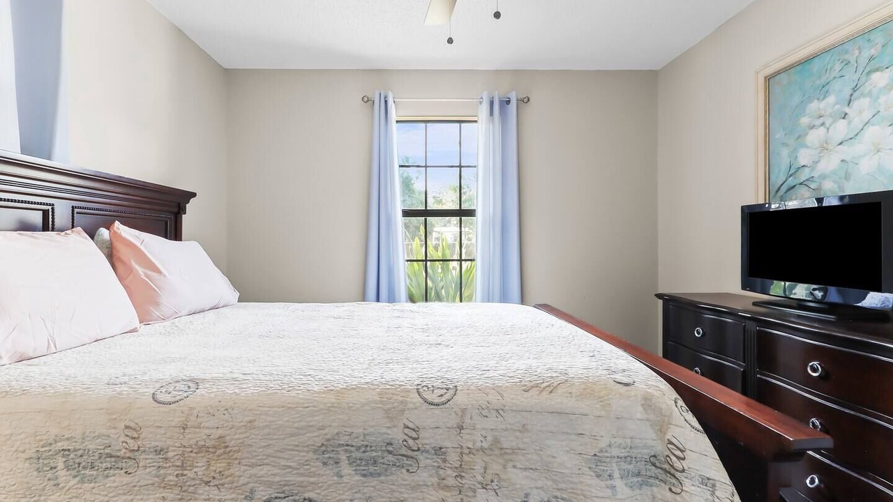 Photo of Bedroom in Riverview