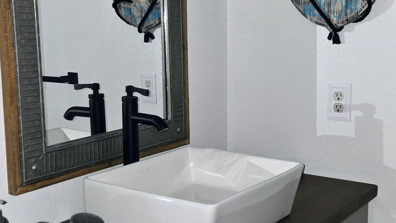 Photo of Bathroom in Indian Harbor Estates