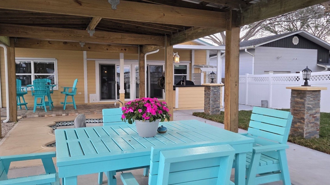Photo of Outdoor in Indian Harbor Estates