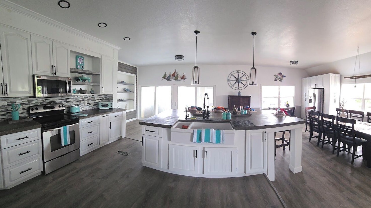 Photo of Kitchen in Indian Harbor Estates